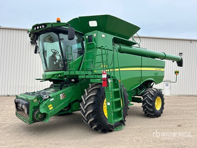 2012 John Deere S680 Moisonneuse-batteuse