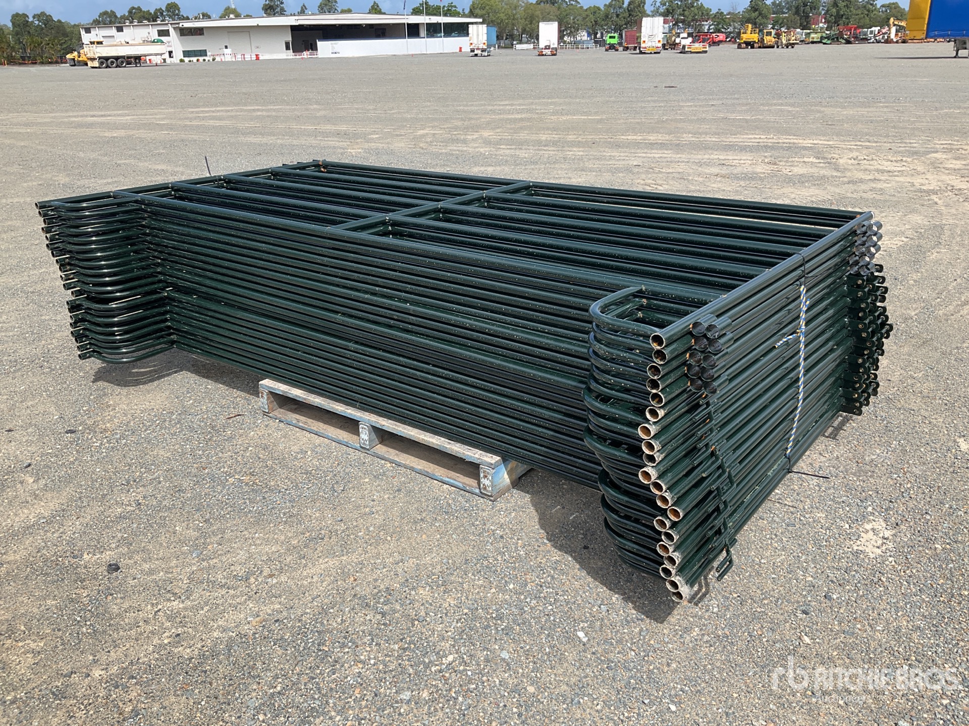 Quantity of (20) BYT 2.9 m x 1.5 m Panneau pour bétail (Unused)