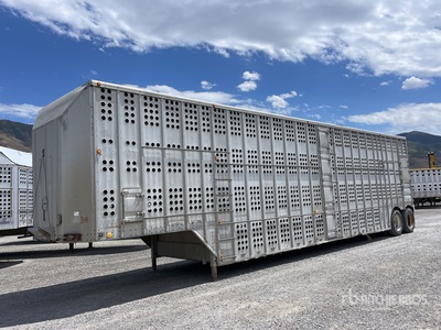 1985 Merritt 48 ft T/A Livestock Trailer