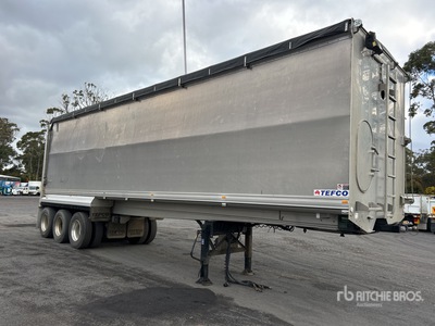 2022 Tefco 10.8 m Tri/A End Dump Trailer