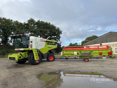 2018 Claas Lexion 750 Combine Harvester