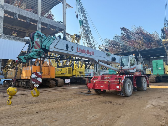 2013 Link-Belt RTC8050-2 50 t 4x4x4 Rough Terrain Crane