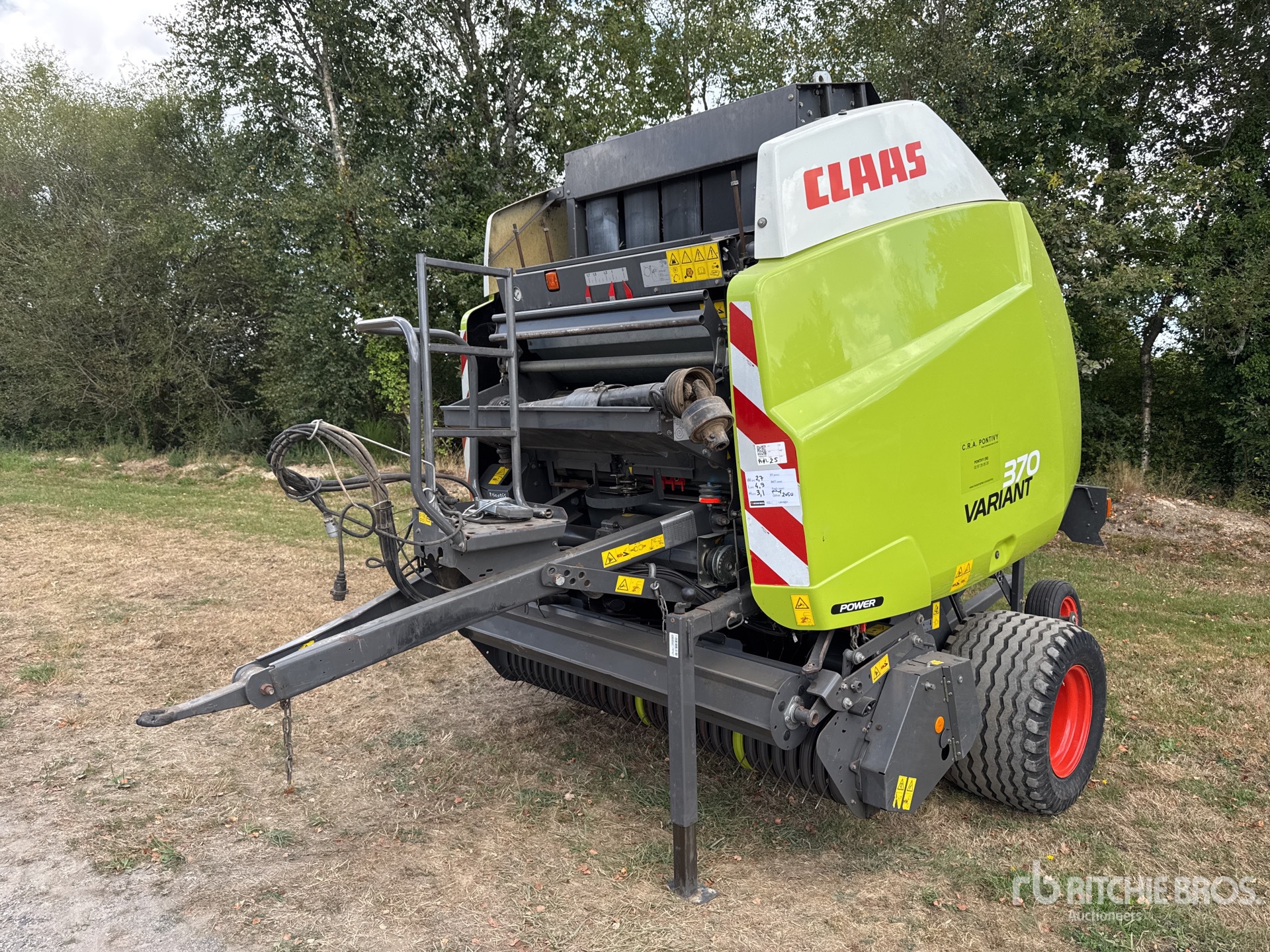 2014 Claas Variant 370 Presse A Balles Rondes 1 Essieu مكبس دائري