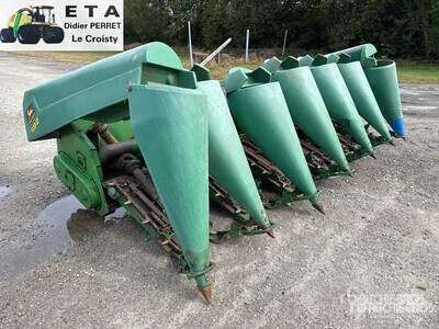 John Deere 692 Cueilleur A Mais 6 Rangs Corn Combine Header