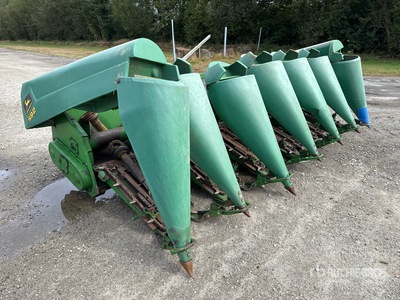 John Deere 692 Corn Head 4500 mm Corn 6 rows fix without shredder Cueilleur A Mais Combine Header