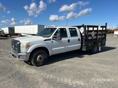 2011 Ford F-350 4x2 Flatbed Truck