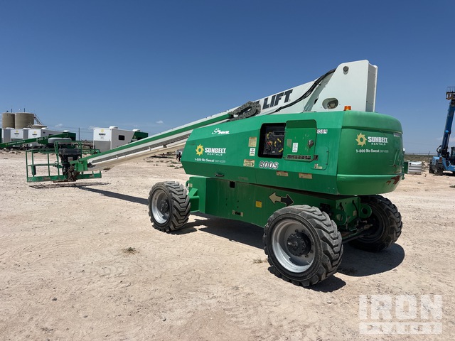 ELEVADOR TELESCóPICO 2017 JLG 4WD 800S