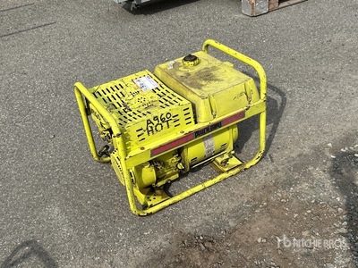 Premier Pow'r Gard 3000 3 kW 発電機セット (250-749 kw/310-950 kva)