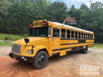 2006 Freightliner FS65 Thomas 4x2 48-Seat Bus