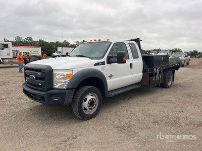 2016 Ford F-550 4x2 Crew Cab Flatbed Truck