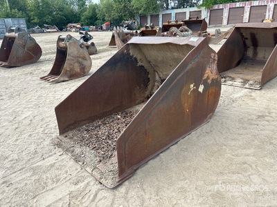 49 in Q/C Cleanup Wheel Loader Bucket