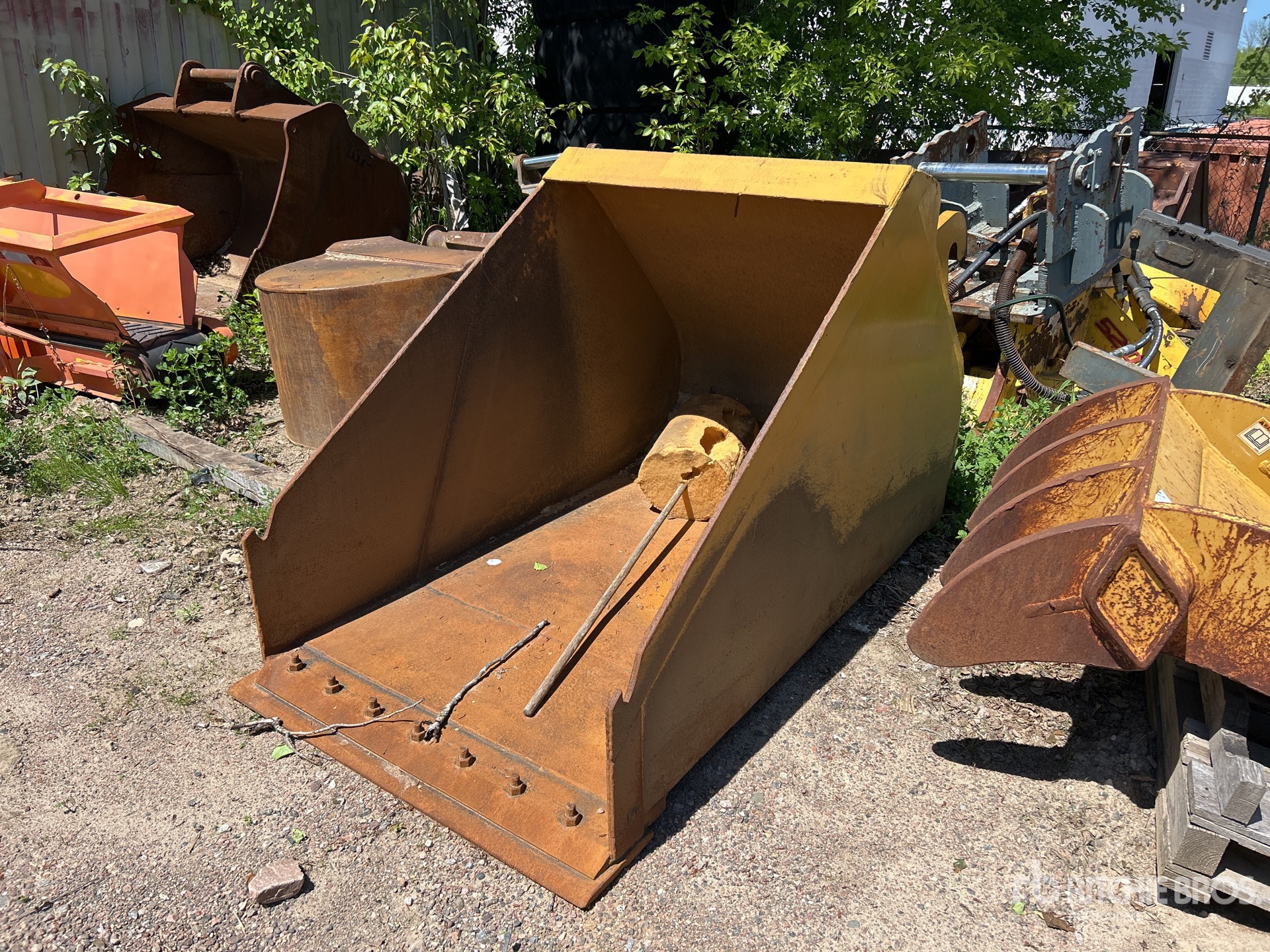 45 in Cleanup Homemade Excavator Bucket