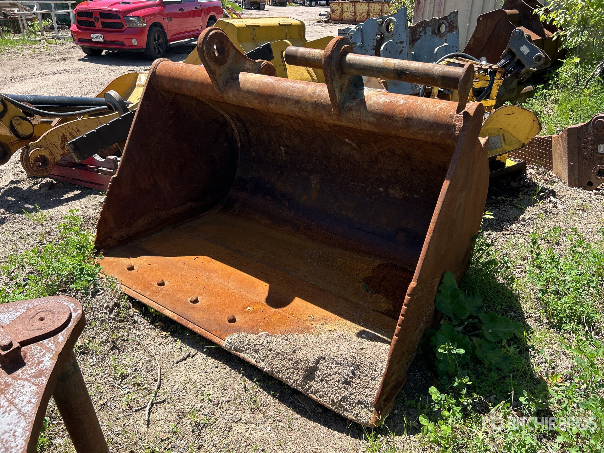 74 in Cleanup Excavator Bucket