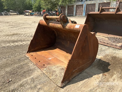 74 in Cleanup Excavator Bucket