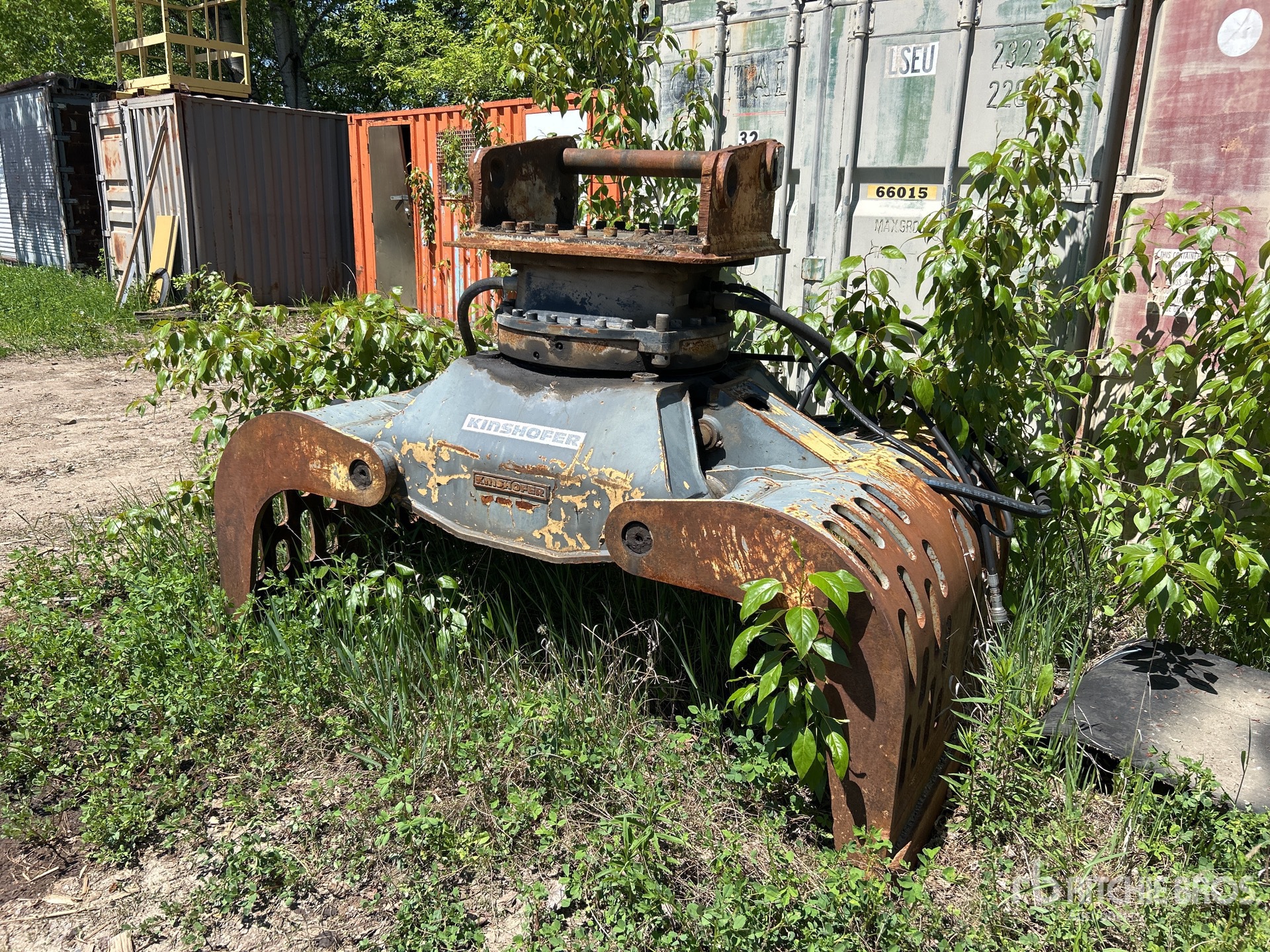 Kinshofer 88 in Rotating Excavator Grapple