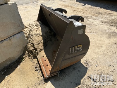 Werk-Brau 66 in 1 cyd General Purpose Wheel Loader Bucket - Fits John Deere 544K