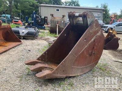 Geith 33 in Digging Excavator Bucket - Fits Volvo Large S Coupler