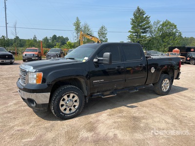 2013 GMC 2500 HD SLT 4x4 Crew Cab Pickup