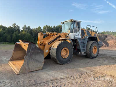 2010 Liebherr L586 2 Plus 2 Wheel Loader