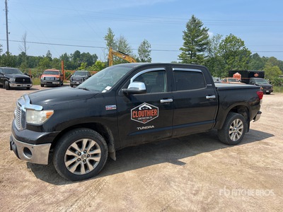 2012 Toyota Tundra Platinum 4x4 Crew Cab Pickup
