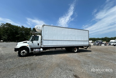 2019 International 4300 4x2 冷蔵トラック