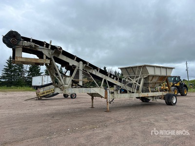 10 ft 6 in x 16 ft 33" Belt Surge Bin