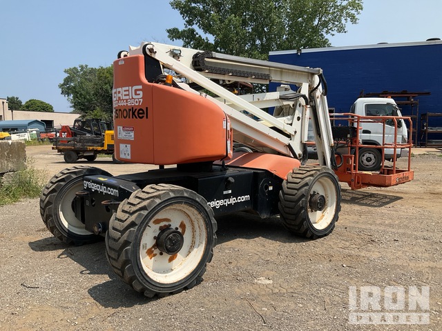 ELEVADOR ARTICULADO SNORKEL 4WD A46JRT