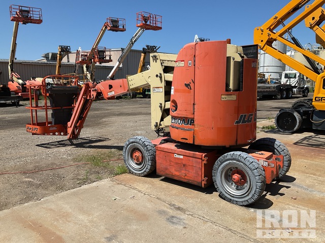 ELEVADOR ARTICULADO 2000 JLG E300AJP