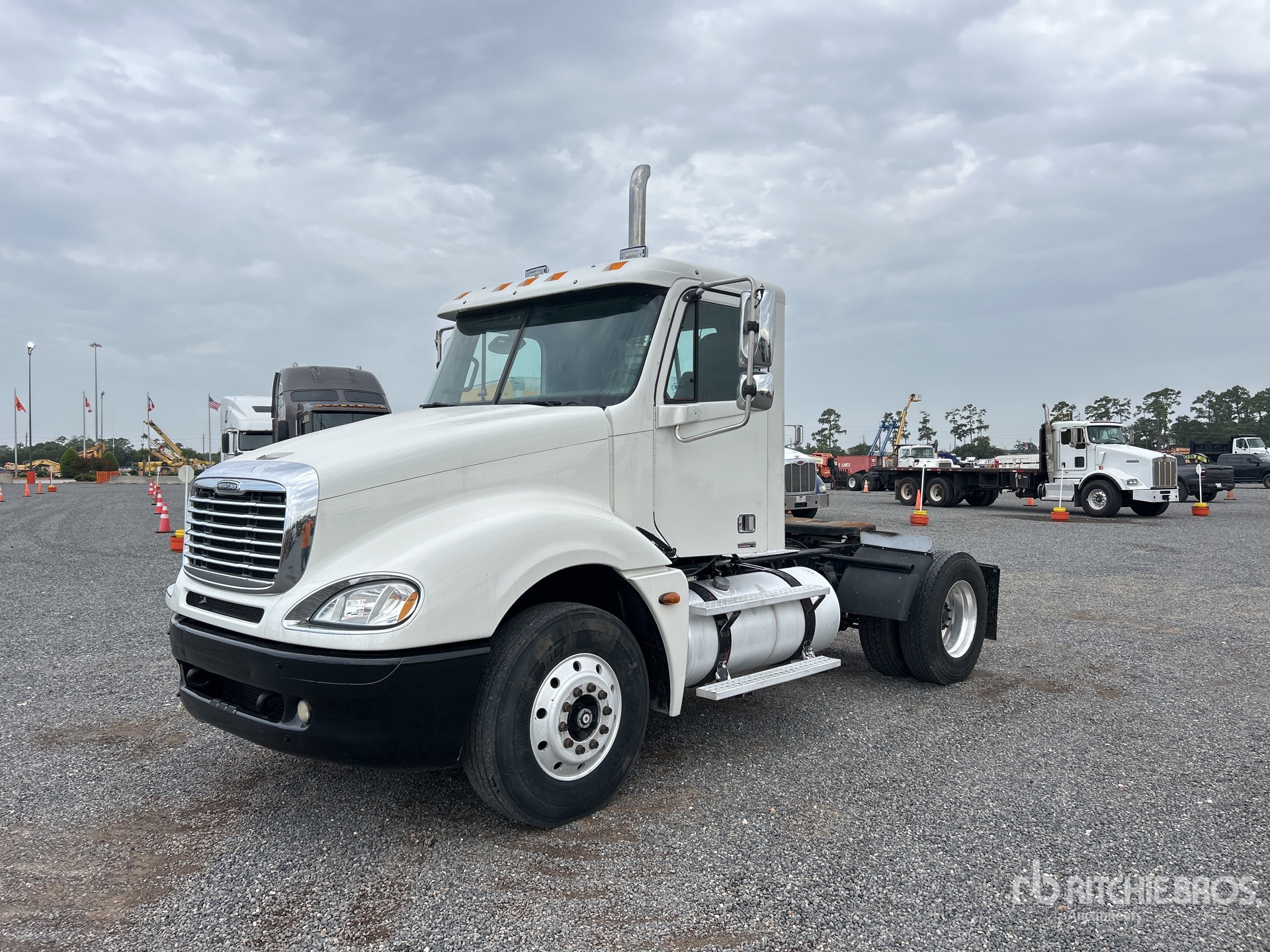 2005 Freightliner Columbia 4x2 2-Achs Sattelzugmaschine