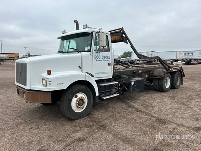 1997 Volvo WG64 6x4 Roll-Off Truck