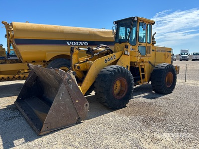 1990 John Deere 644E Pala gommata