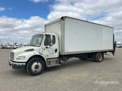 2017 Freightliner M2 106 4x2 Furgonetka