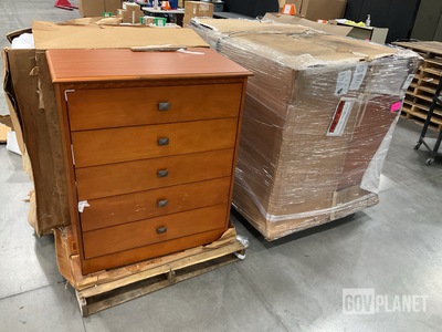 (5) Thomasville 5- Drawer Chest of Drawers