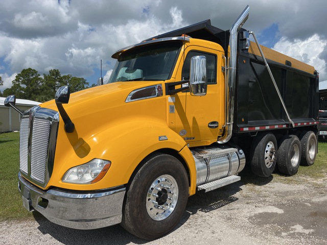 2020 Kenworth T680 8x4 Tri/A Dump Truck