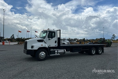 2014 Freightliner 114SD 6x4 Camión Caja Abierta