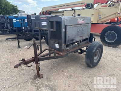 2014 Lincoln Classic 300 HE 300 A Mobile Engine Driven Welder