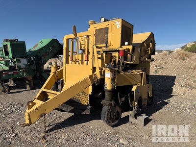 1994 Barber-Greene BG650 Wheel towable Asphalt Transfer Machine