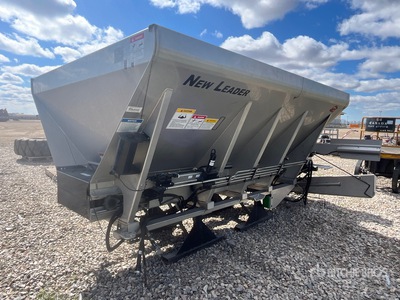 2017 New Leader NL200G4 Fertilizer Spreader