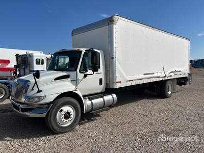 2013 International 4300 4x2 Autocarro furgonato (Inoperable)
