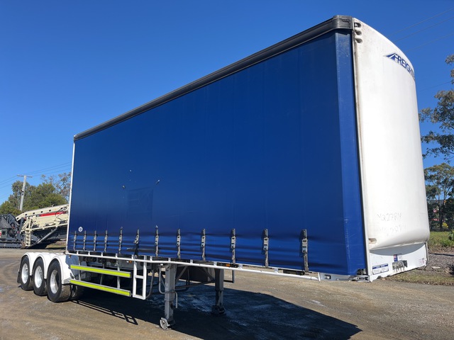 2022 MaxiTrans 7.3 m Tri/A B-Double Lead Tautliner Trailer