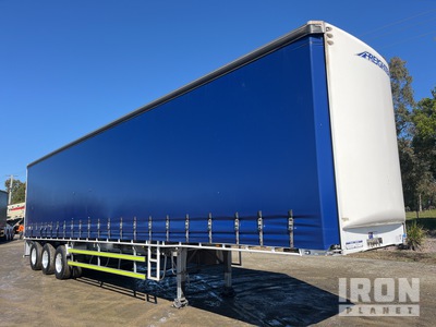 2022 MaxiTrans 13.3 m Tri/A Curtain Side Trailer