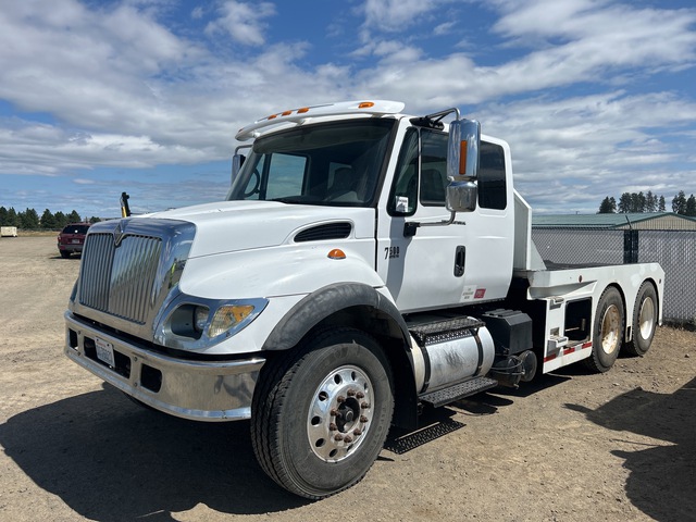 2007 International 7500 6x4 Toter Truck