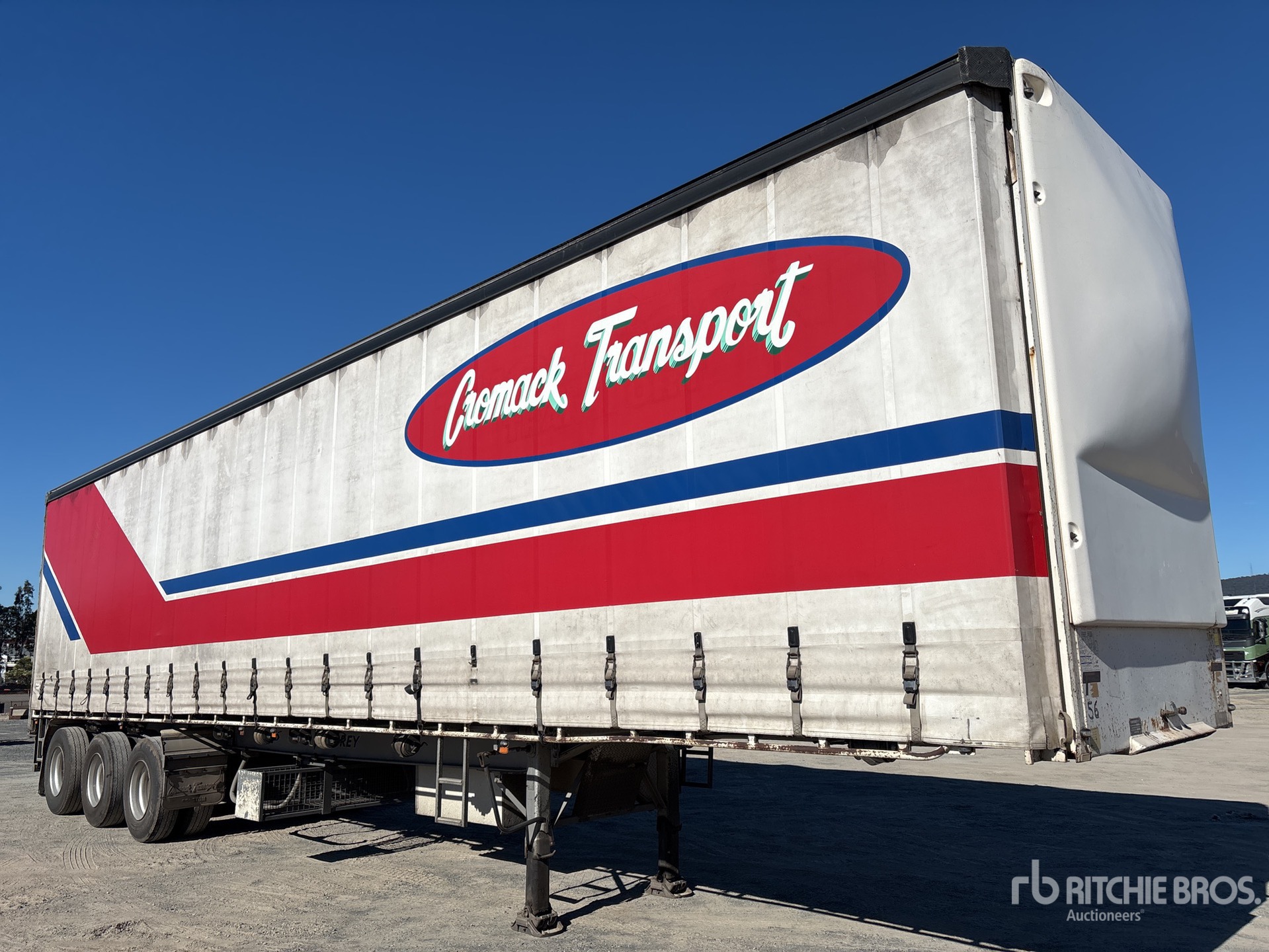 2011 Vawdrey 13.3 m Tri/A Curtain Side Trailer