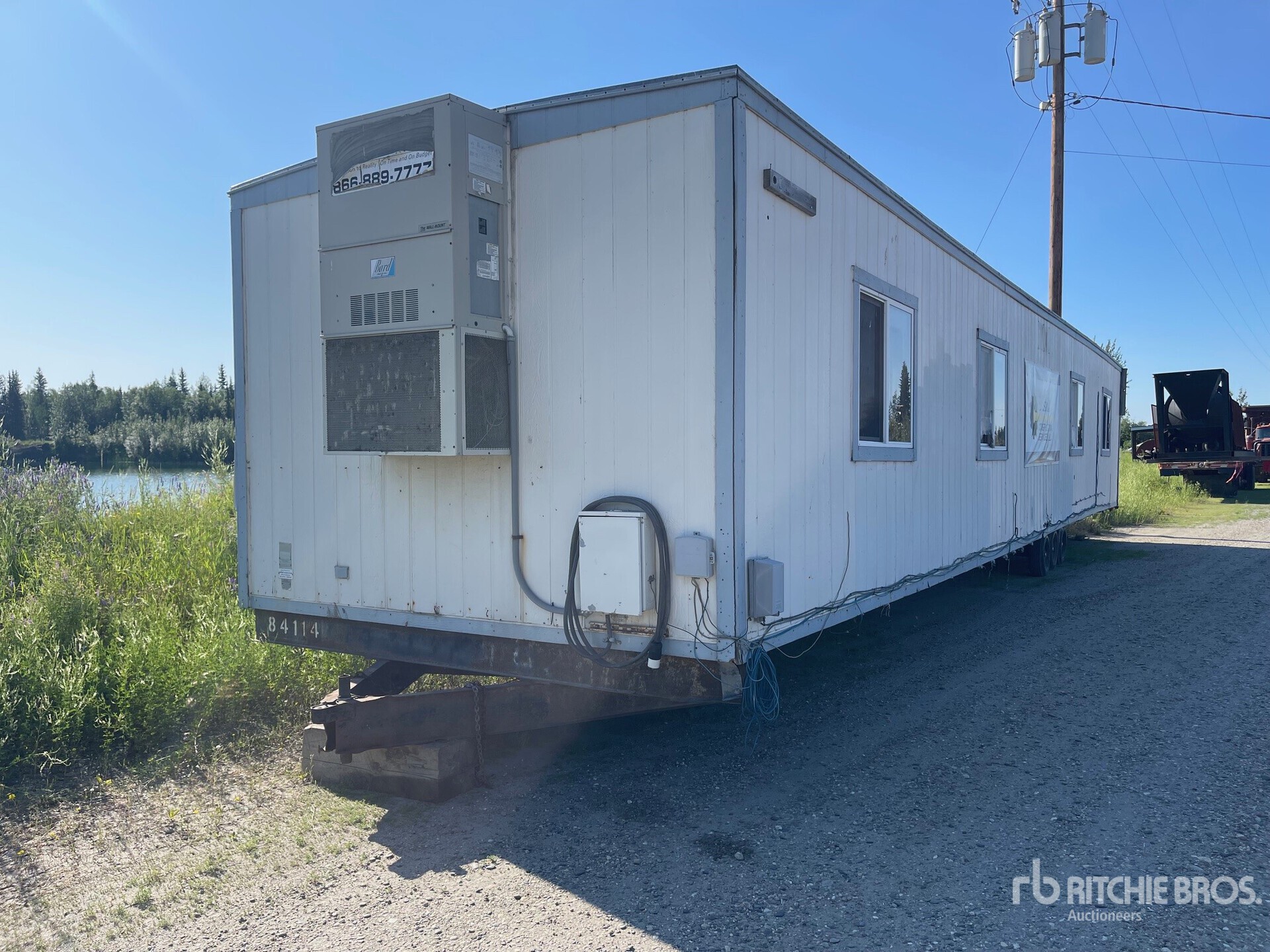 Design Space 56 ft x 12 ft Portable Mobile Office