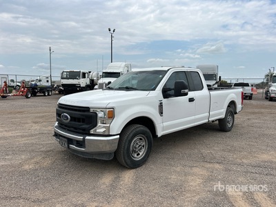 2020 Ford F-250 XL 4x2 Extended Cab Pickup