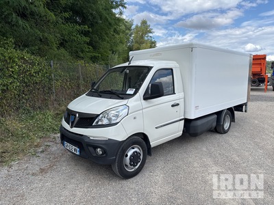 2023 Piaggio NP6 バン