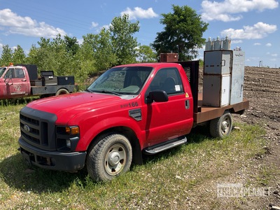 2008 Ford F-250 XL 4x2 Flatbed Truck (Inoperable)