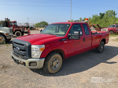 2013 Ford F-250 XL 4x2 Extended Cab Pick-up