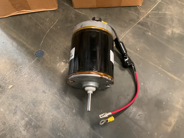 (4) DC Motors