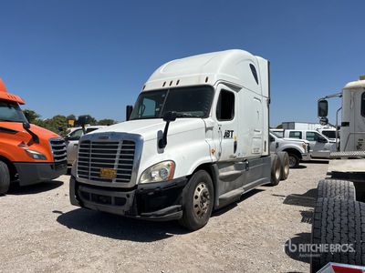 2016 Freightliner Cascadia 125 6x4 Cabina con cuccetta per trattore stradale